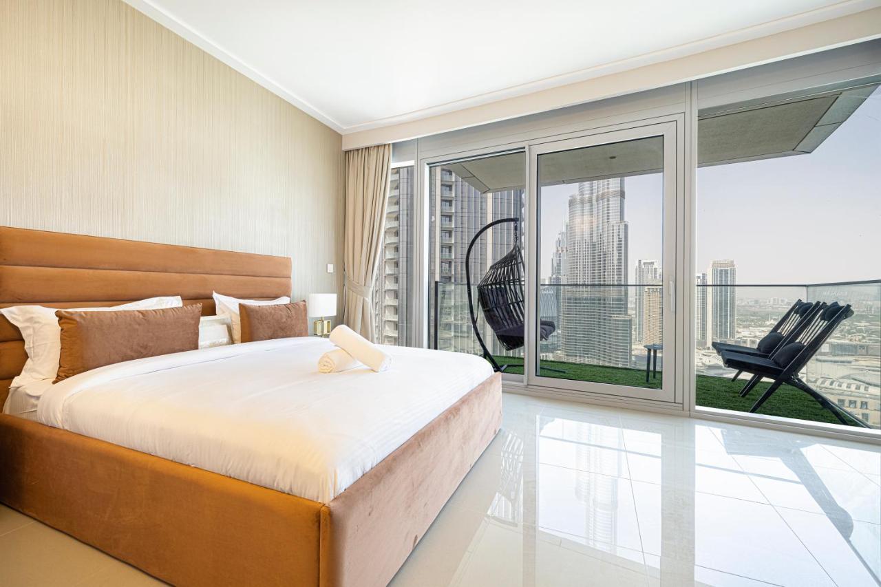 Magnificent Homes, Stunning Burj Khalifa And Fountain View Dubai Exterior foto